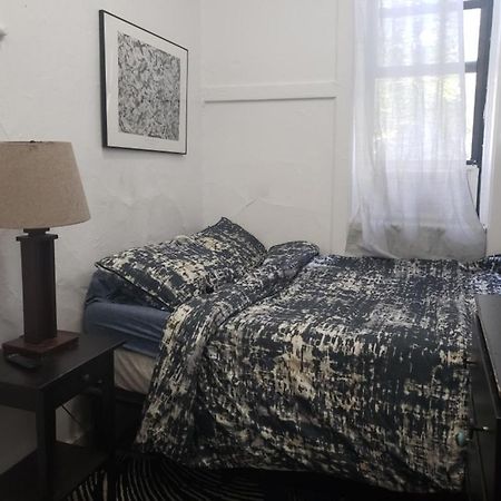 Private Room In East Village Apartment นิวยอร์ก ภายนอก รูปภาพ